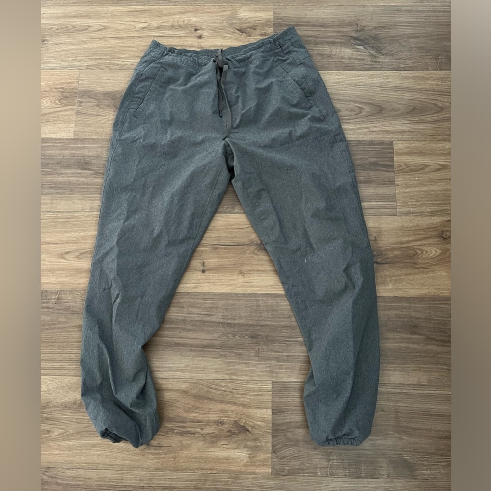 Eddie Bauer water resistent fleece lined joggers